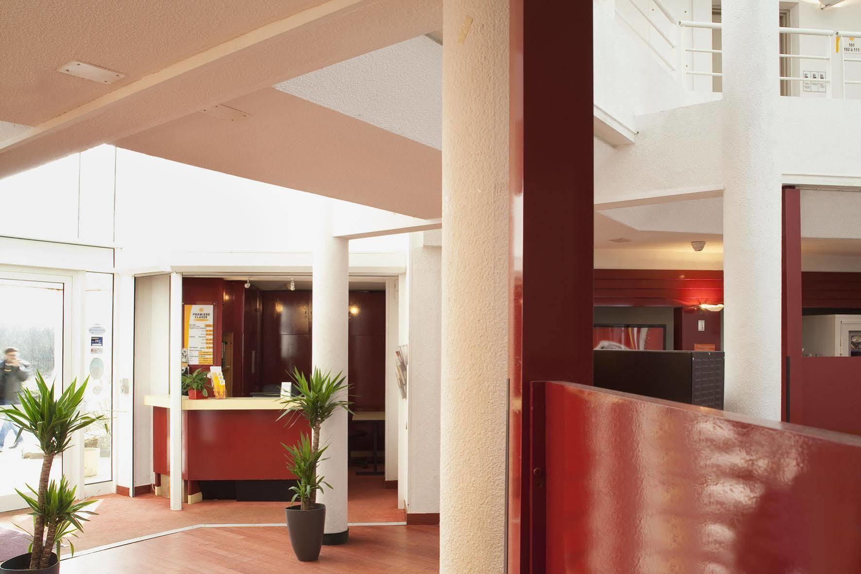Hotel F1 Maurepas Exterior photo